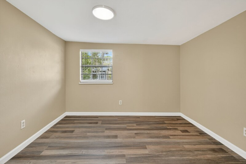Building Photo - 1584 Selma Ave
