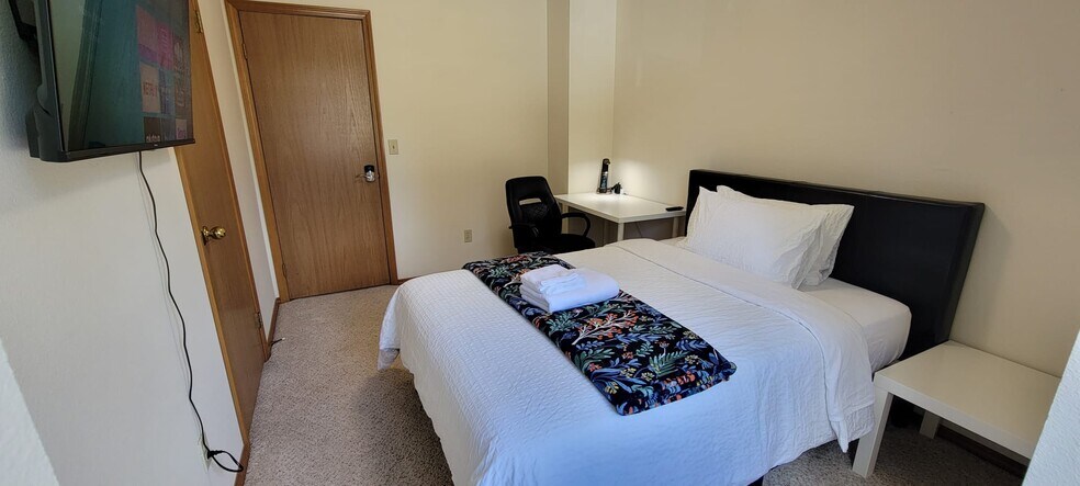 Building Photo - 19925 Wallingford Ave N