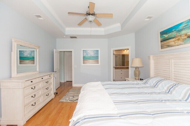 Building Photo - The Reserve - Market Common