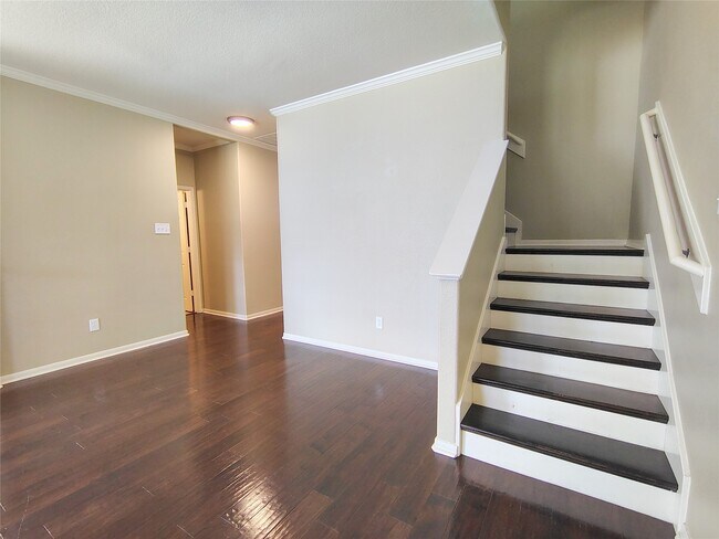 Building Photo - 6334 Richland Hills Dr