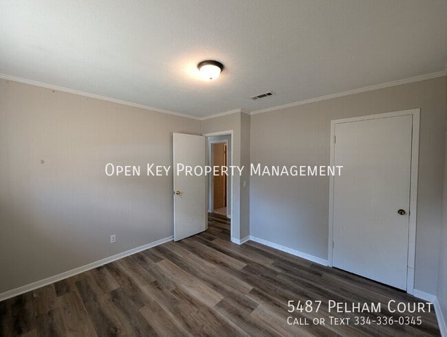 Building Photo - 5487 Pelham Ct