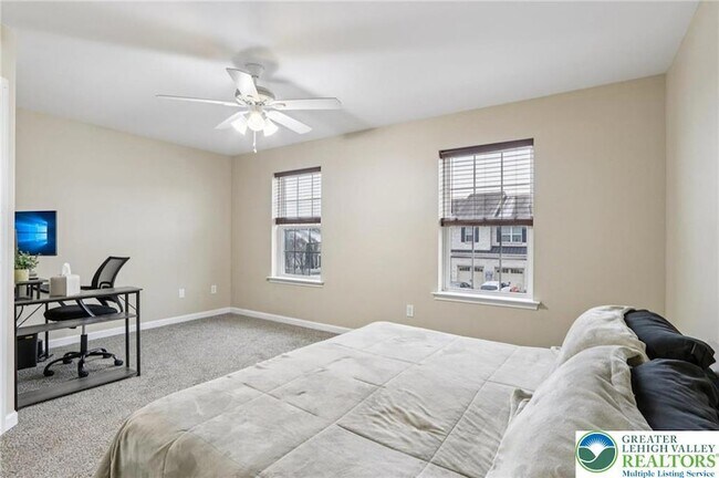 Building Photo - 270 Milkweed Dr