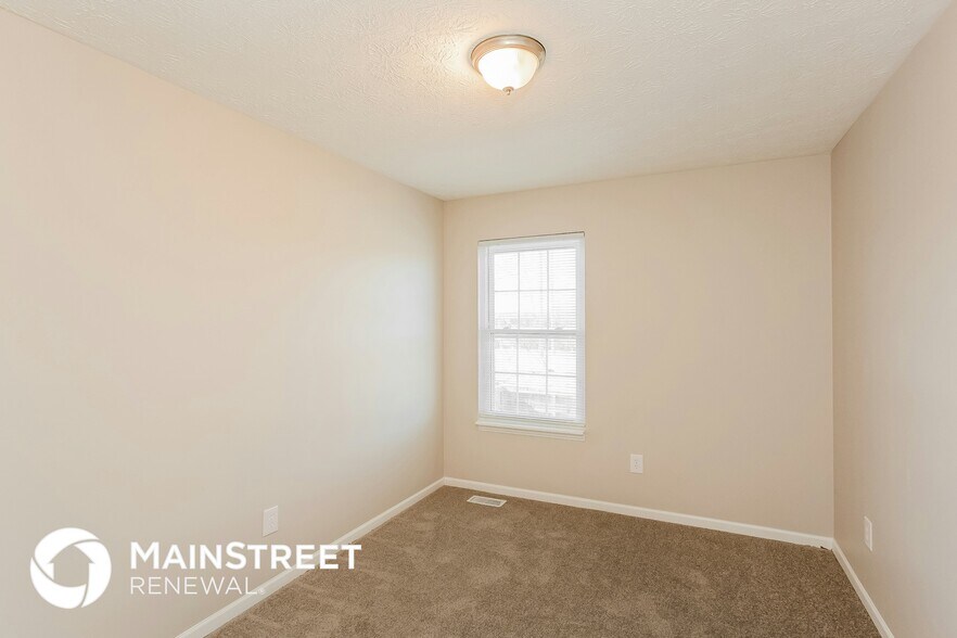 Building Photo - 2806 Lullwater Ln