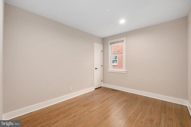 Building Photo - 50 53rd St SE