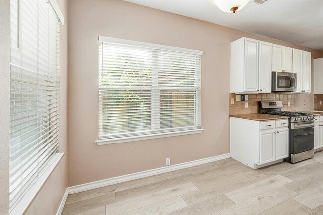 Building Photo - 20704 Silverbell Ln