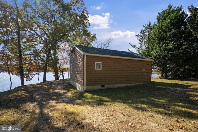 Building Photo - 11003 Bowerman Rd