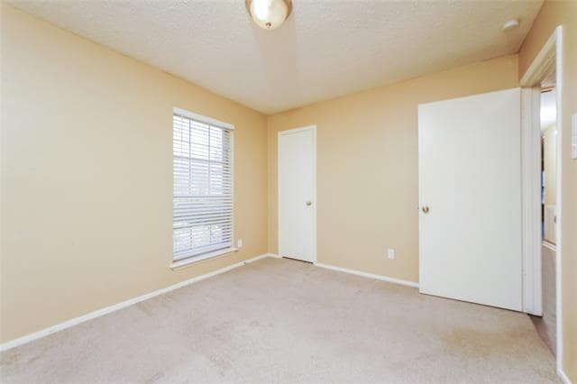 Building Photo - 830 Frances Dr