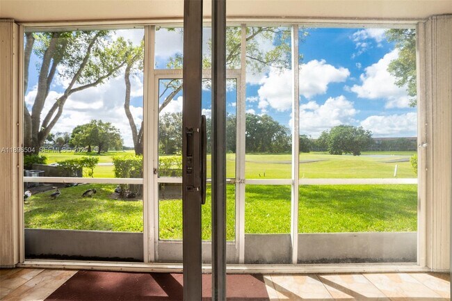 Building Photo - 400 SW 134th Way