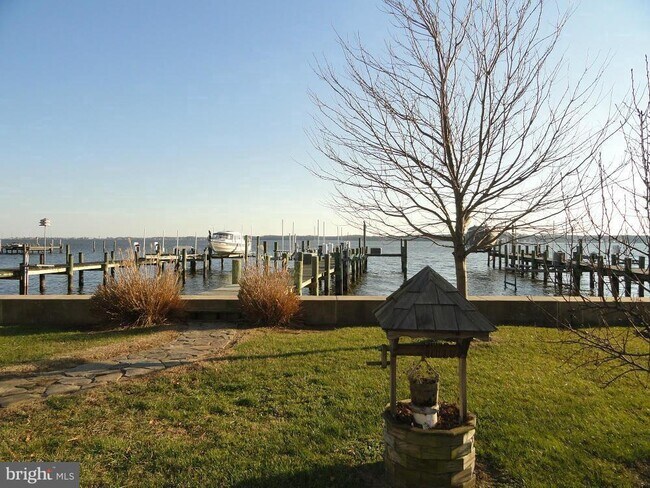 Building Photo - 1219 Bayside Rd