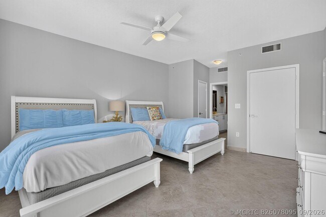 Building Photo - 550 Okeechobee Blvd