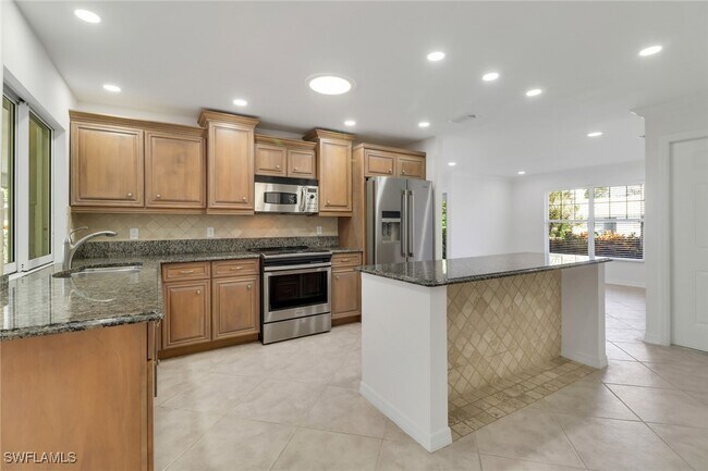 Building Photo - 750 Southern Pines Dr