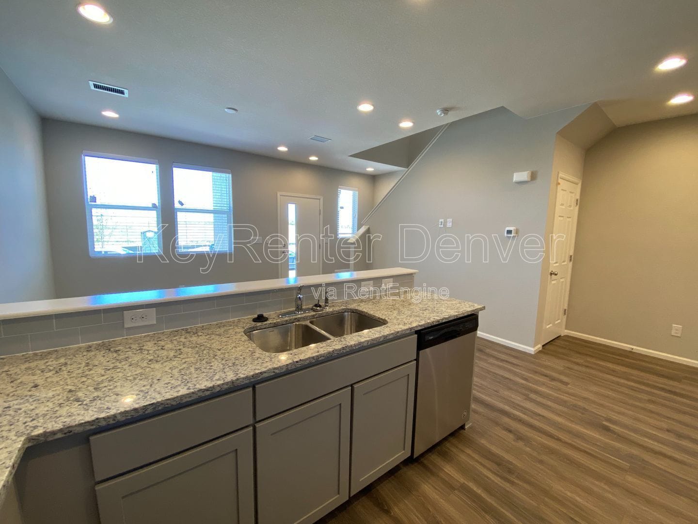 Building Photo - 4725 Memphis St