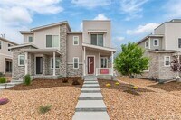 Building Photo - 1625 S Andes Way