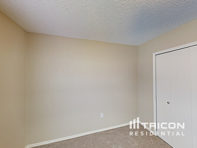 Building Photo - 1015 Cedar Run Dr