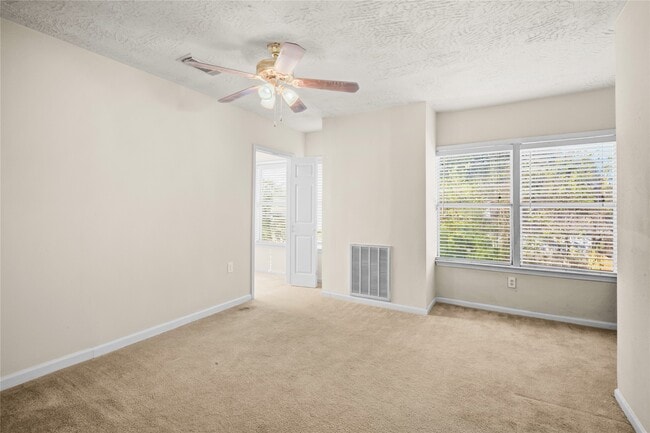 Building Photo - 5902 Hornwood Dr