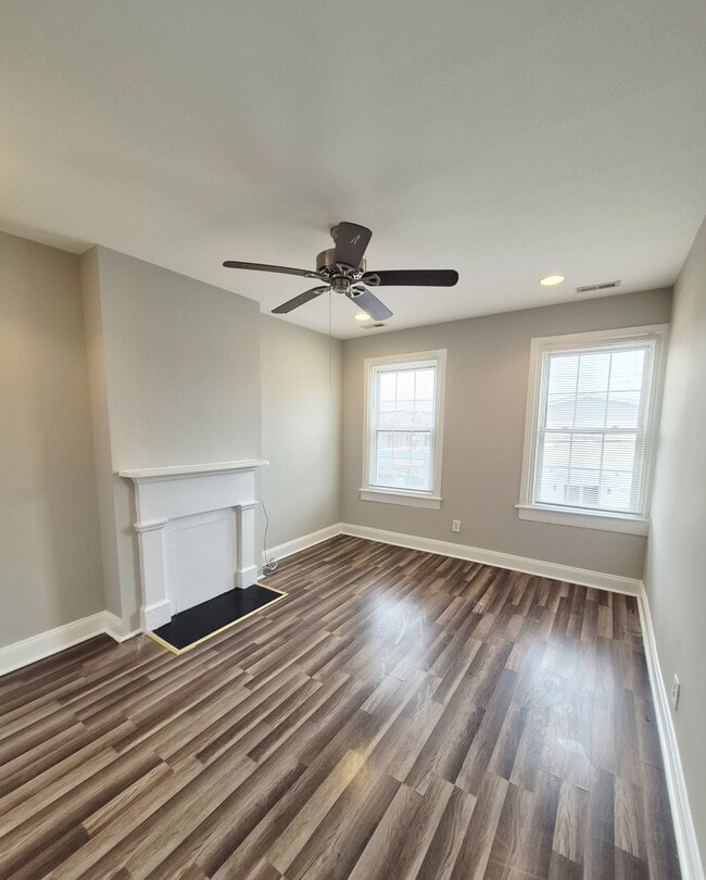 Building Photo - 2820 Q St