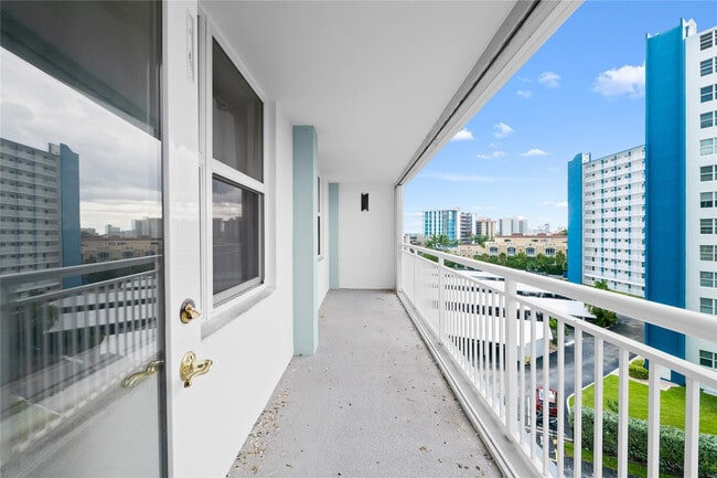 Building Photo - 201 N Ocean Blvd