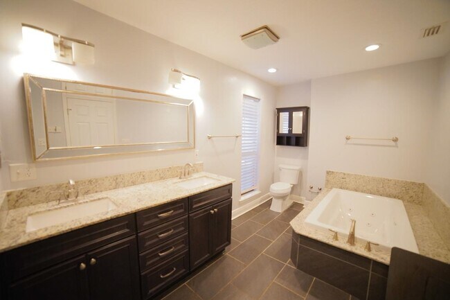 Building Photo - 3384 Barrow Hill Trail