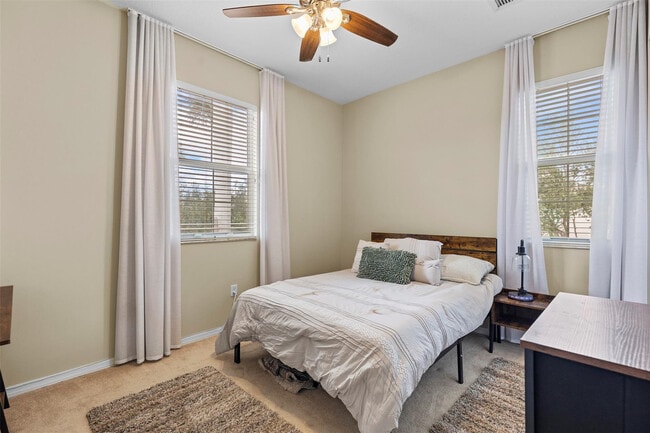 Building Photo - 5224 SW 77th Way