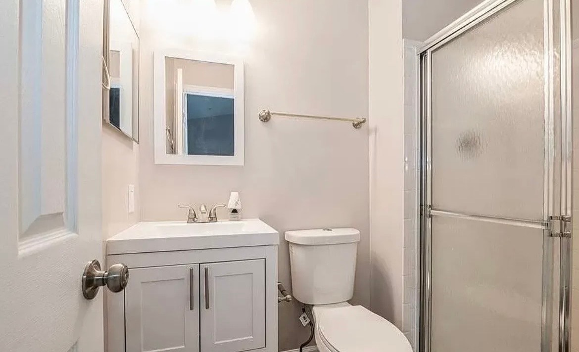 Building Photo - 15501 Empress Way