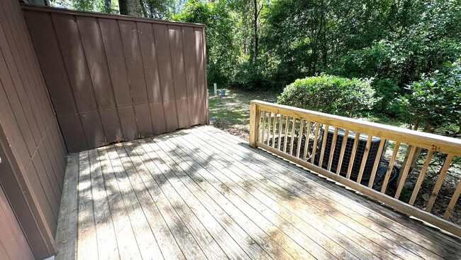 Building Photo - 803 Timbers Ct