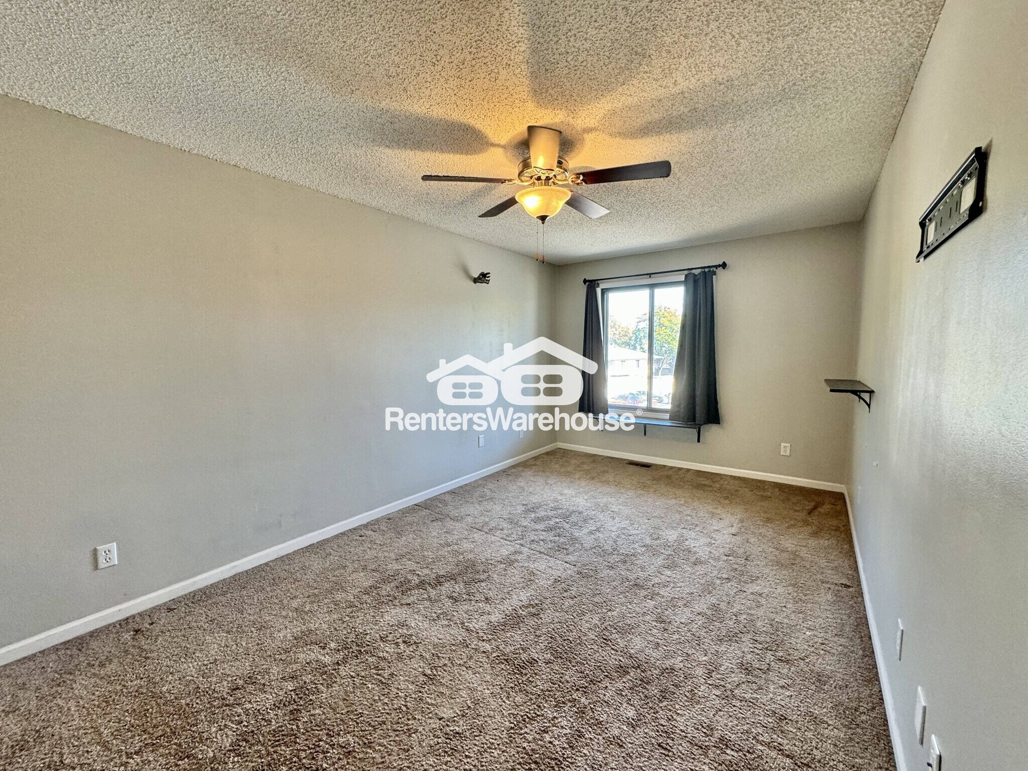 Building Photo - 1308 Landmark Trail S