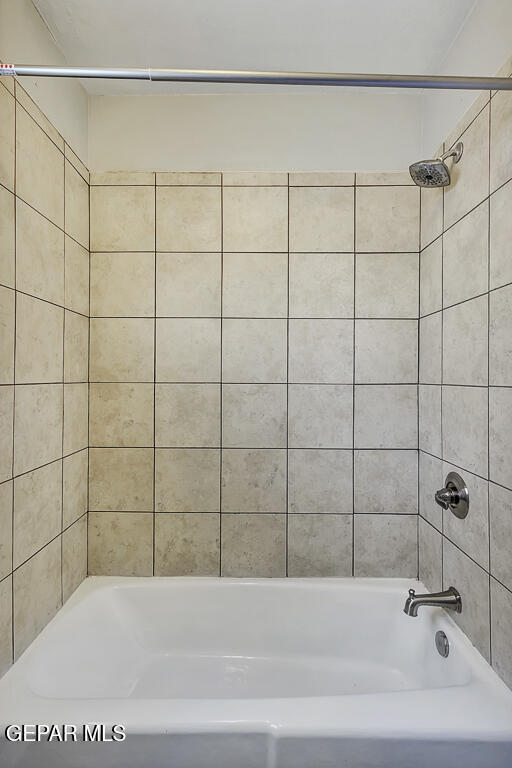 Building Photo - 9208 Shaver Dr