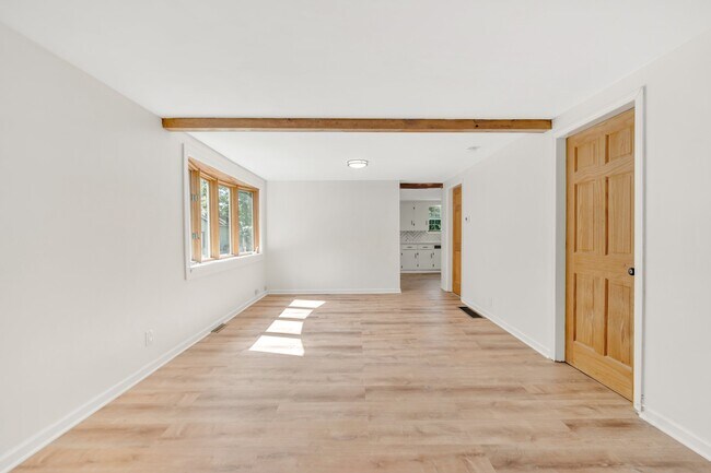 Building Photo - 168 Wheeler St