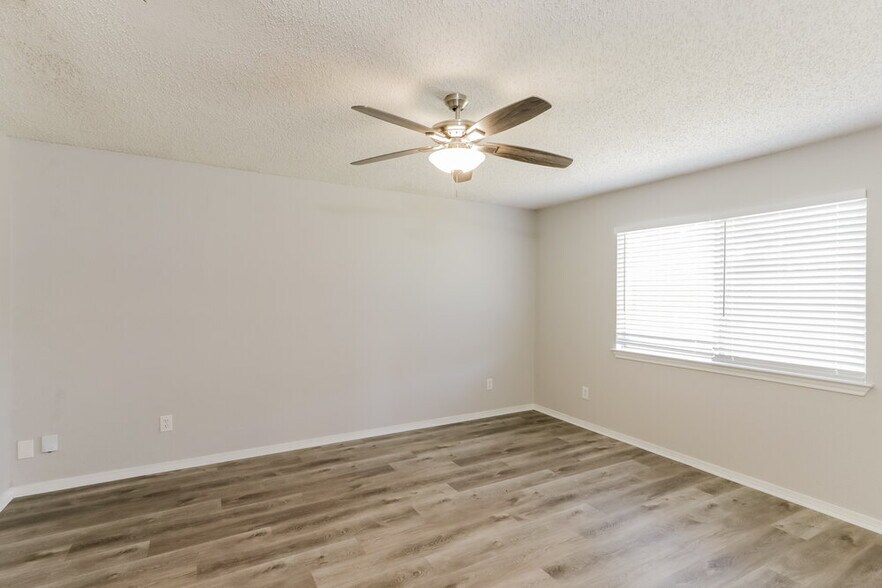 Building Photo - 9234 Crimnson Ct