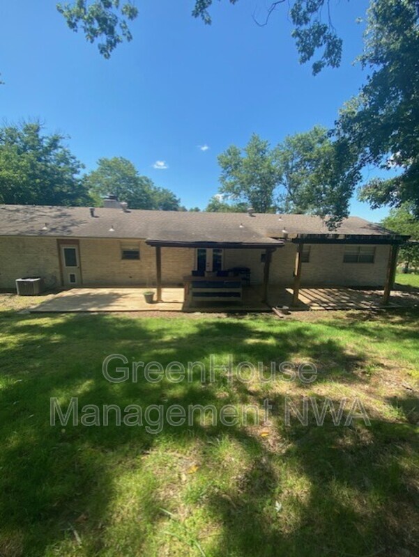 Building Photo - 14517 Osage Rd