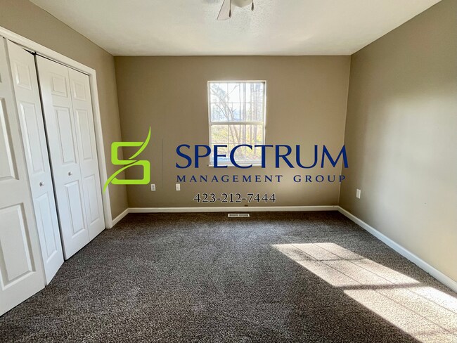 Building Photo - Shield Duplex 1607/1611