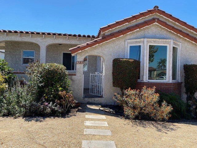 Primary Photo - 9231 S Harvard Blvd