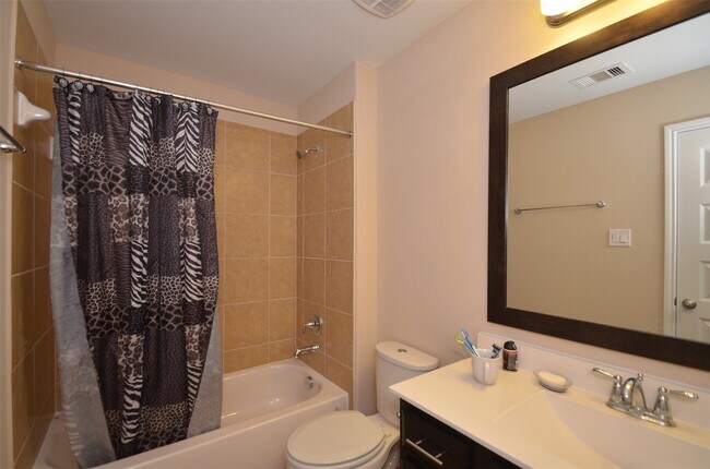 Building Photo - 27403 Canyon Reach Dr