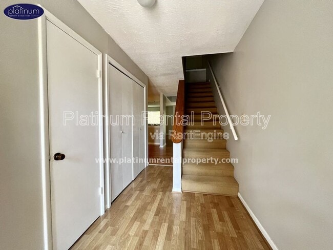 Building Photo - 63 Sandalwood Cir