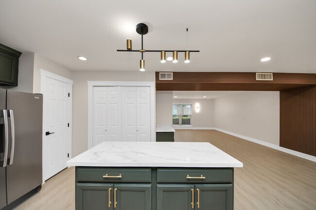 Building Photo - 14647 Perthshire Rd