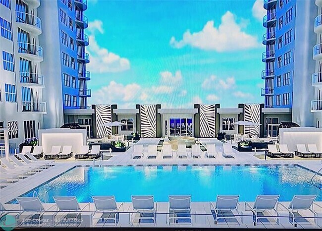 Building Photo - 3400 Galt Ocean Dr