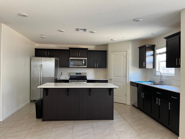 Building Photo - 781 Sunol Ct