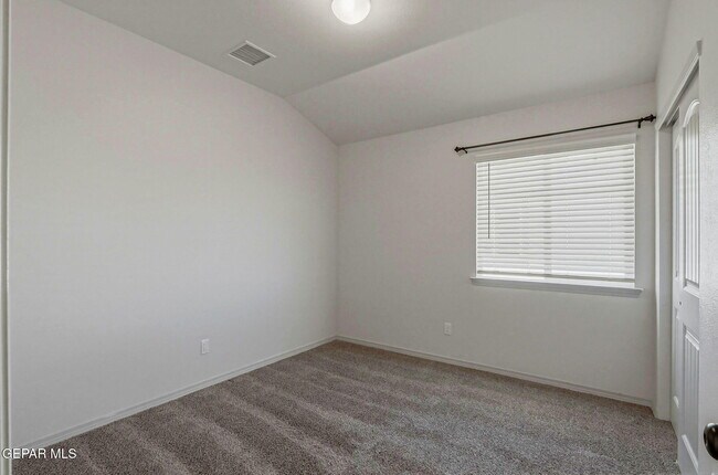 Building Photo - 14620 Carlo Alvarado Dr