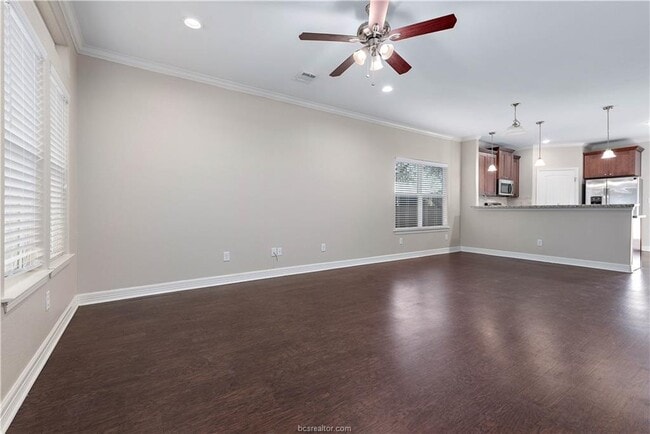 Building Photo - 1420 Holleman Dr