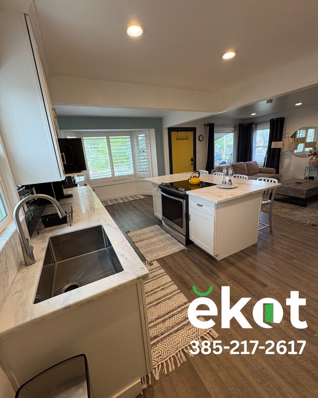 Building Photo - Birtok-500 South-1269/1267 West 500 South Salt Lake City, UT 84104