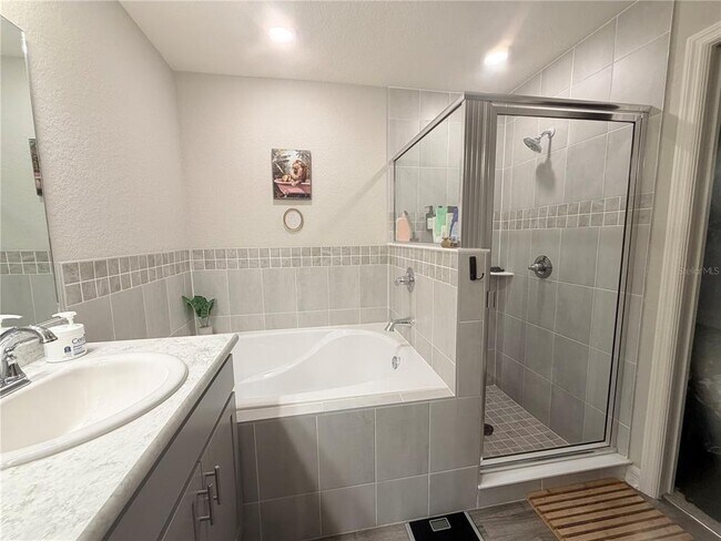 Building Photo - 35255 Crescent Creek Dr
