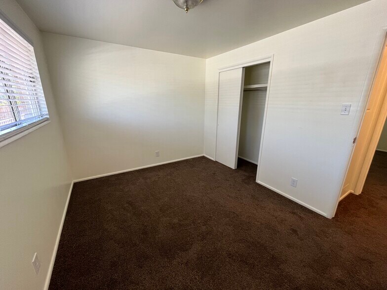 Bedroom - 162 N 400 E