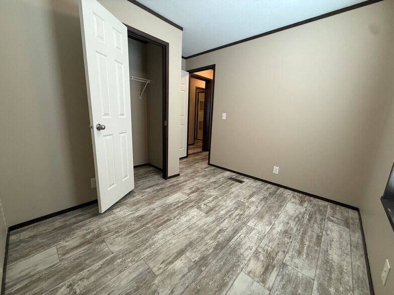 Building Photo - 11747 Cascade Cir