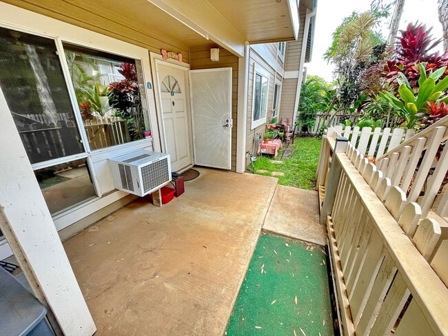 Building Photo - Southpointe - Furnished 2 Bed / 1 Bath Ground Floor Unit w/fenced in yard