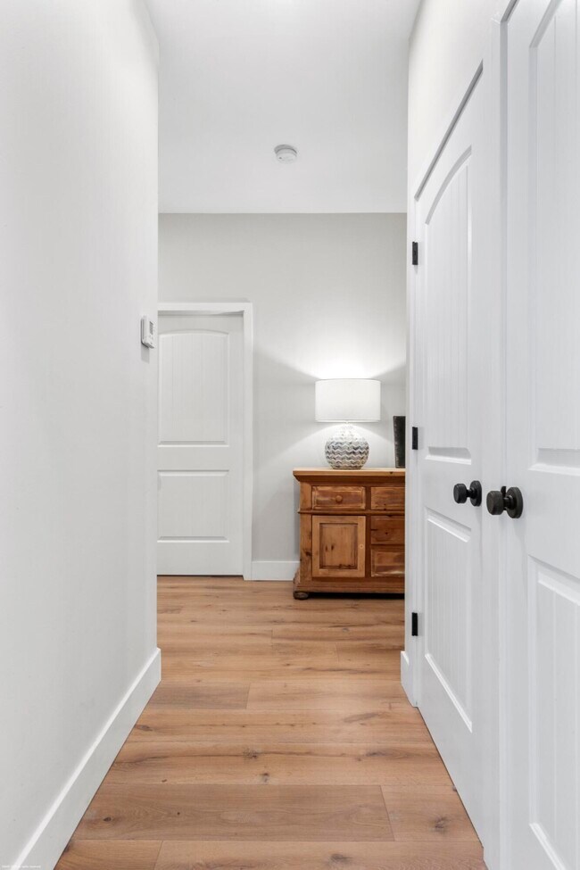 Building Photo - 15611 Milan Ct