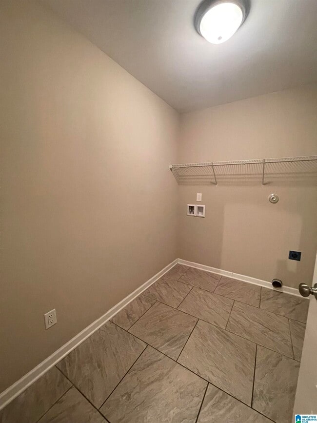 Building Photo - 6225 Mimosa Gardens Cir