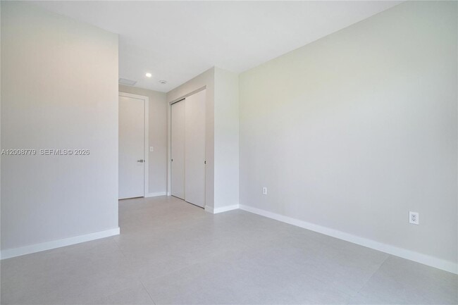 Building Photo - 1241 SW 23rd St