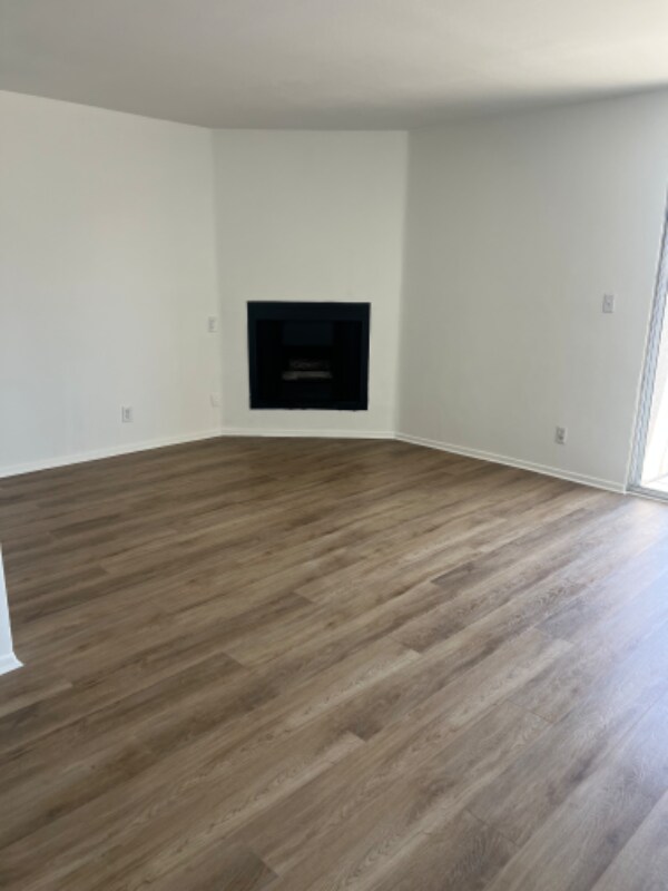 Building Photo - 3568 Vinton Ave