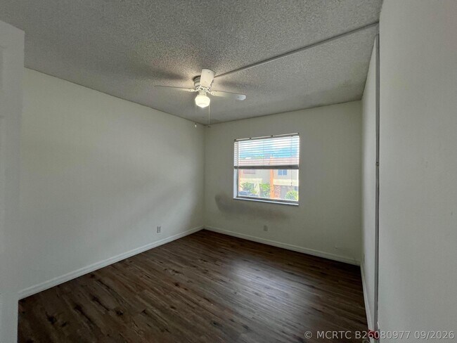 Building Photo - 6542 SW 41st St