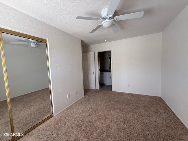 Building Photo - 5998 N 78th St